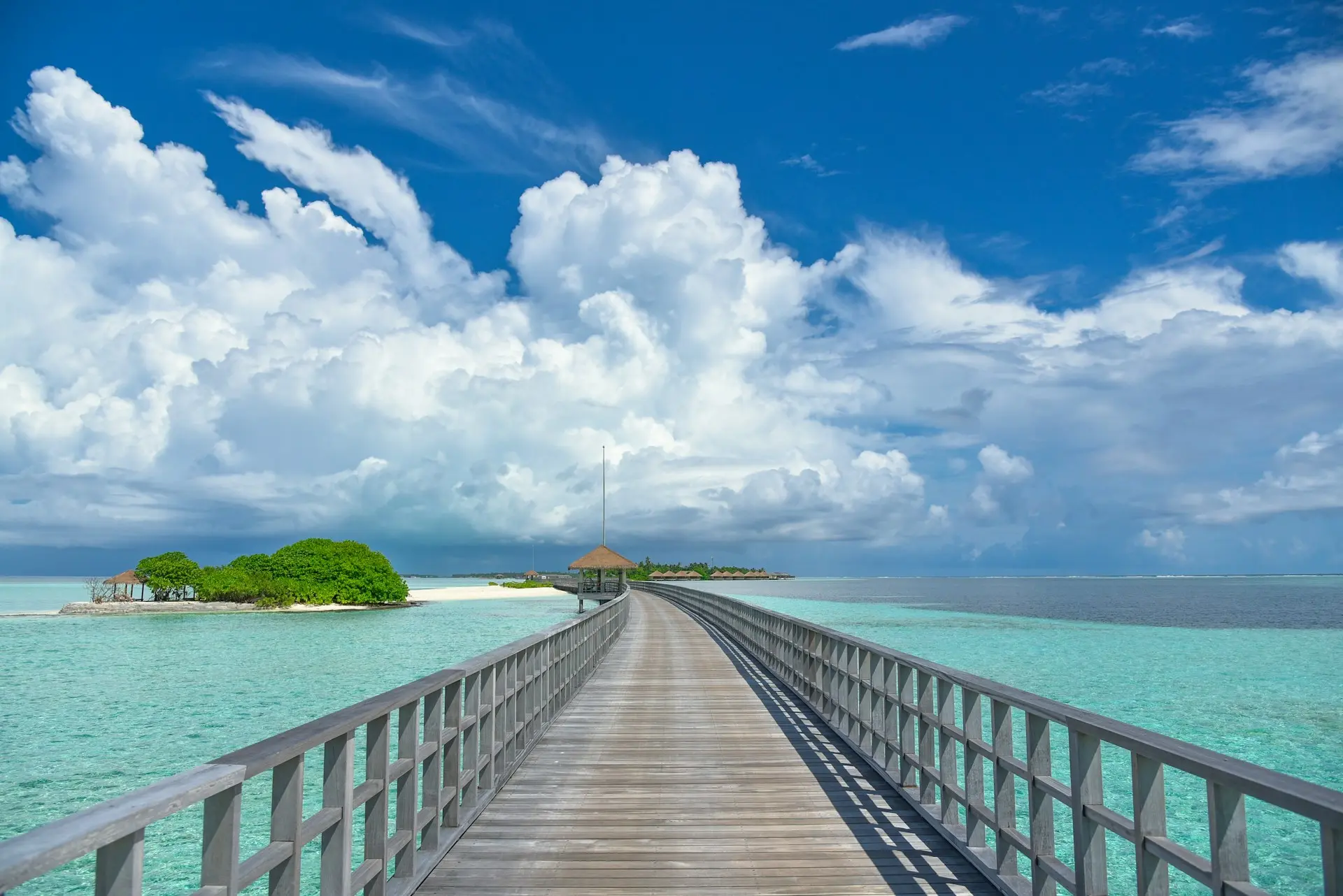 AR Travel hero banner 5